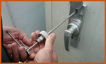 Highland Park MI Locksmith Store Highland Park, MI 313-855-5186 - 5-lock-opening